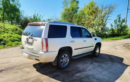 Cadillac Escalade III, 2007 год, 1 330 000 рублей, 4 фотография