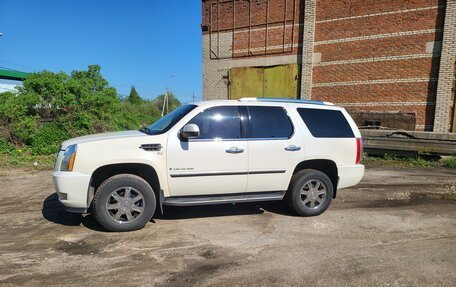 Cadillac Escalade III, 2007 год, 1 330 000 рублей, 7 фотография