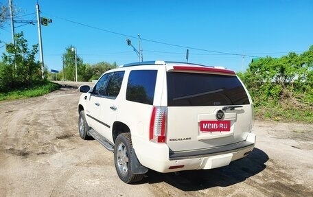 Cadillac Escalade III, 2007 год, 1 330 000 рублей, 6 фотография