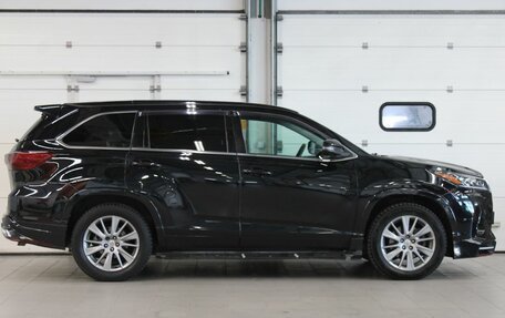 Toyota Highlander III, 2014 год, 2 987 000 рублей, 4 фотография