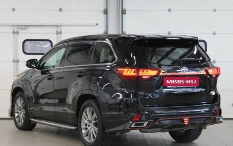Toyota Highlander III, 2014 год, 2 987 000 рублей, 7 фотография