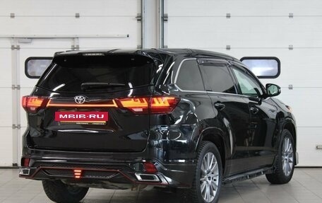 Toyota Highlander III, 2014 год, 2 987 000 рублей, 5 фотография