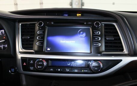 Toyota Highlander III, 2014 год, 2 987 000 рублей, 21 фотография