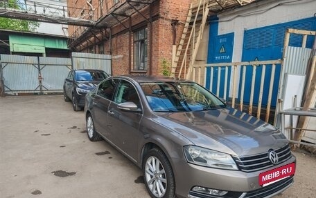 Volkswagen Passat B7, 2011 год, 850 000 рублей, 2 фотография