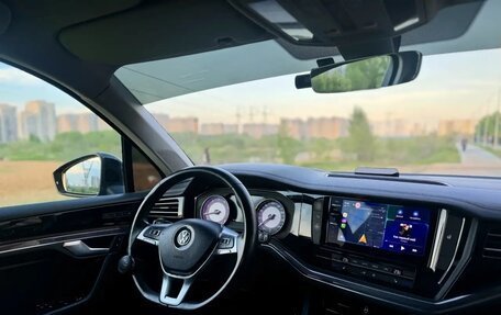 Volkswagen Touareg III, 2018 год, 3 600 000 рублей, 8 фотография