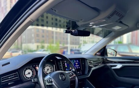 Volkswagen Touareg III, 2018 год, 3 600 000 рублей, 6 фотография