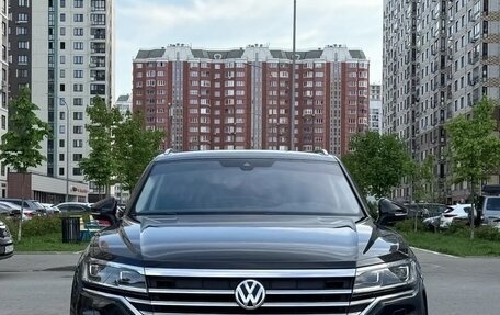 Volkswagen Touareg III, 2018 год, 3 600 000 рублей, 3 фотография