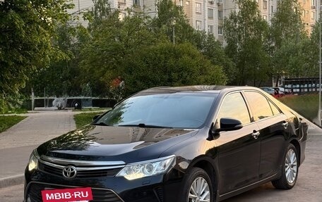 Toyota Camry, 2014 год, 1 875 000 рублей, 2 фотография
