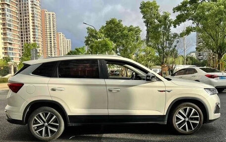 Skoda Kamiq I, 2022 год, 1 600 000 рублей, 5 фотография