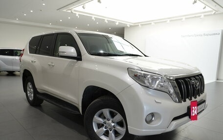 Toyota Land Cruiser Prado 150 рестайлинг 2, 2015 год, 3 490 000 рублей, 3 фотография