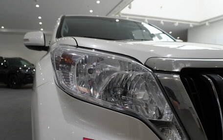 Toyota Land Cruiser Prado 150 рестайлинг 2, 2015 год, 3 490 000 рублей, 24 фотография