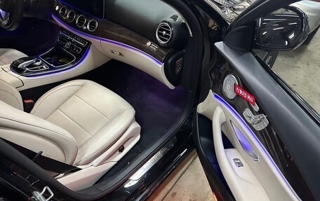 Mercedes-Benz E-Класс, 2016 год, 2 750 000 рублей, 4 фотография