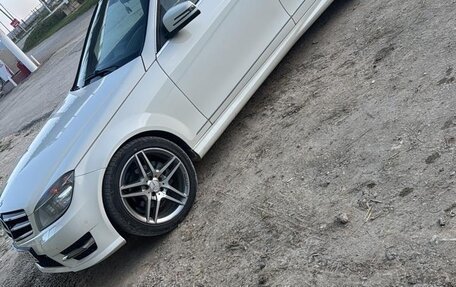 Mercedes-Benz C-Класс, 2008 год, 1 200 000 рублей, 5 фотография