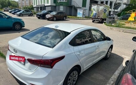 Hyundai Solaris II рестайлинг, 2017 год, 840 000 рублей, 4 фотография