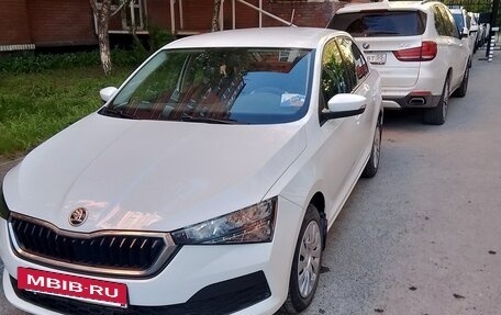 Skoda Rapid II, 2021 год, 1 560 000 рублей, 4 фотография