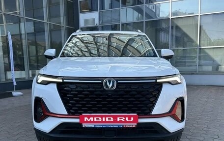Changan CS35 Plus, 2023 год, 1 918 000 рублей, 2 фотография
