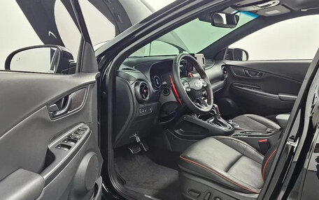 Hyundai Kona I, 2022 год, 1 520 000 рублей, 4 фотография