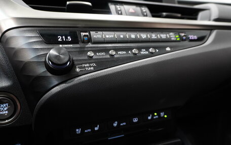 Lexus ES VII, 2018 год, 3 440 000 рублей, 19 фотография