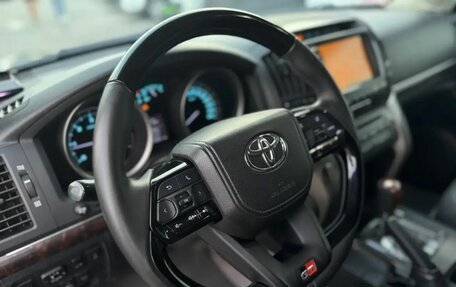 Toyota Land Cruiser 200, 2010 год, 3 350 000 рублей, 24 фотография
