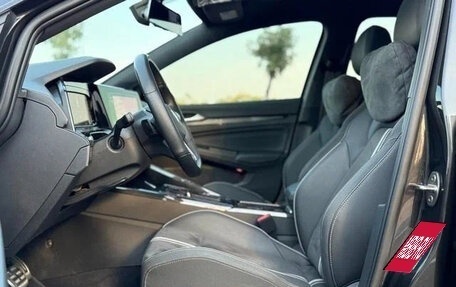 Volkswagen Golf VIII, 2023 год, 1 700 000 рублей, 7 фотография