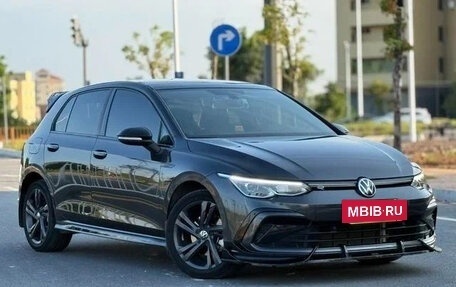 Volkswagen Golf VIII, 2023 год, 1 700 000 рублей, 3 фотография