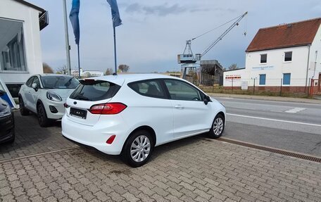Ford Fiesta, 2022 год, 1 825 000 рублей, 4 фотография