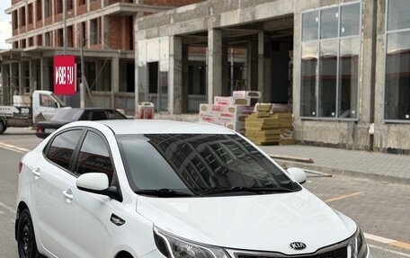 KIA Rio III рестайлинг, 2014 год, 840 000 рублей, 2 фотография