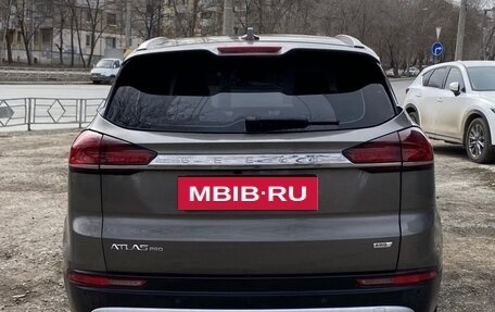 Geely Atlas, 2022 год, 1 560 000 рублей, 10 фотография