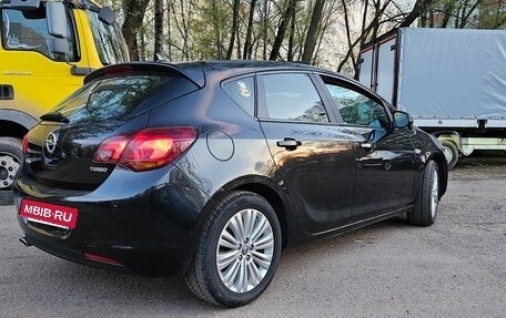 Opel Astra J, 2011 год, 850 000 рублей, 5 фотография