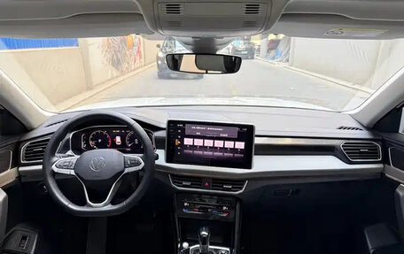 Volkswagen Touran III, 2023 год, 2 379 000 рублей, 9 фотография