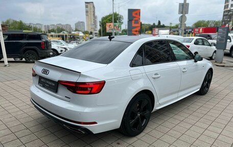 Audi A4, 2017 год, 2 550 000 рублей, 5 фотография