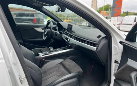 Audi A4, 2017 год, 2 550 000 рублей, 19 фотография