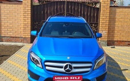 Mercedes-Benz GLA, 2015 год, 1 900 000 рублей, 3 фотография