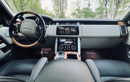 Land Rover Range Rover IV рестайлинг, 2018 год, 6 800 000 рублей, 11 фотография