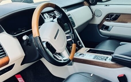 Land Rover Range Rover IV рестайлинг, 2018 год, 6 800 000 рублей, 2 фотография