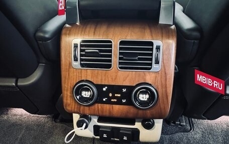 Land Rover Range Rover IV рестайлинг, 2018 год, 6 800 000 рублей, 12 фотография