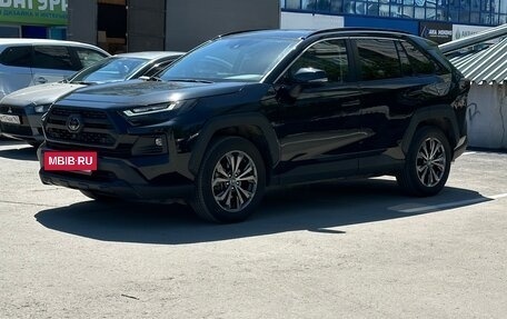 Toyota RAV4, 2024 год, 3 999 999 рублей, 2 фотография