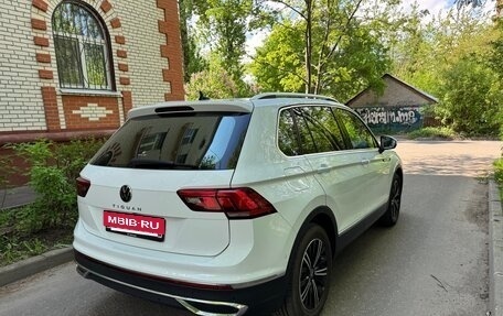 Volkswagen Tiguan II, 2021 год, 3 140 000 рублей, 11 фотография