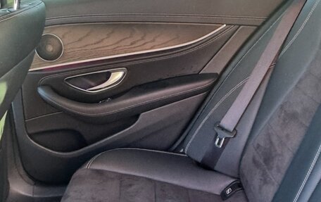 Mercedes-Benz E-Класс, 2021 год, 4 990 000 рублей, 11 фотография