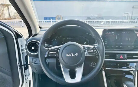 KIA K3, 2023 год, 1 538 000 рублей, 9 фотография