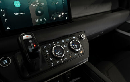 Land Rover Defender II, 2021 год, 4 900 000 рублей, 20 фотография