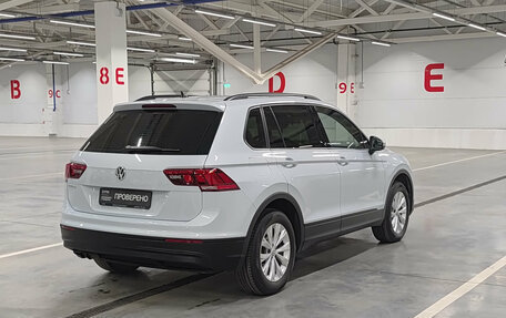 Volkswagen Tiguan II, 2020 год, 2 470 000 рублей, 6 фотография