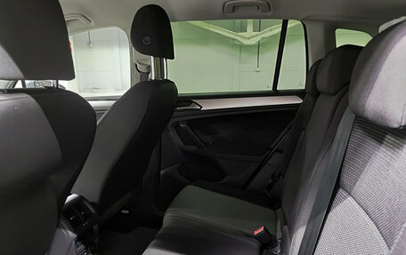 Volkswagen Tiguan II, 2020 год, 2 470 000 рублей, 15 фотография