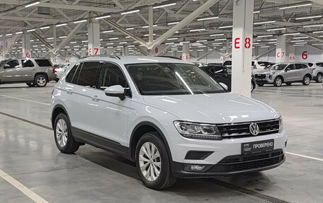 Volkswagen Tiguan II, 2020 год, 2 470 000 рублей, 3 фотография