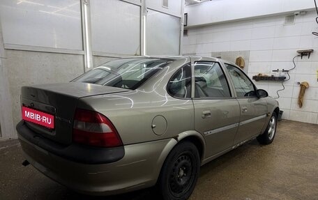 Opel Vectra B рестайлинг, 1997 год, 230 000 рублей, 2 фотография
