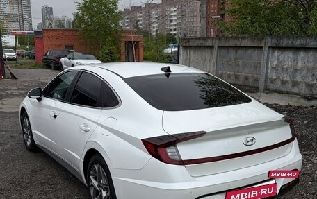 Hyundai Sonata VIII, 2020 год, 1 390 000 рублей, 6 фотография
