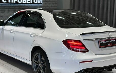 Mercedes-Benz E-Класс, 2018 год, 3 167 000 рублей, 9 фотография