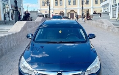 Opel Astra J, 2011 год, 710 000 рублей, 1 фотография