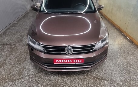 Volkswagen Jetta VI, 2015 год, 900 000 рублей, 1 фотография