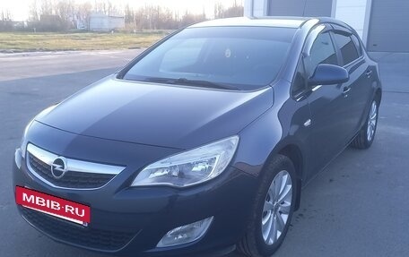 Opel Astra J, 2011 год, 710 000 рублей, 4 фотография